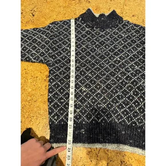 DD Sloane VINTAGE womens wool blend sweater Nordic style crewneck size M - Picture 11 of 12